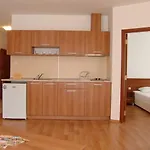 Efir Aparthotel