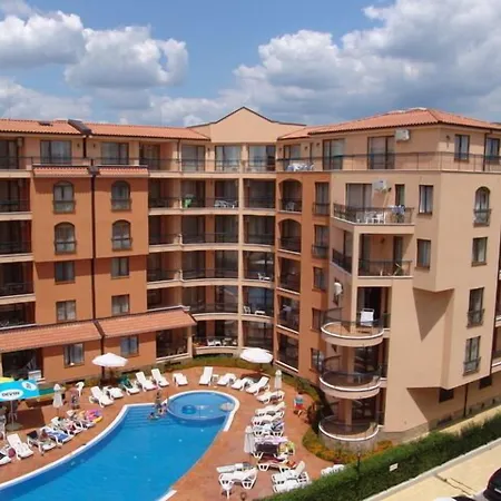 Ξενοδοχείο με διαμερίσματα Efir