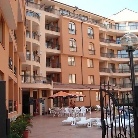 Apartmanhotel Efir *