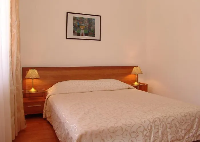 Efir Apartmanhotel Napospart