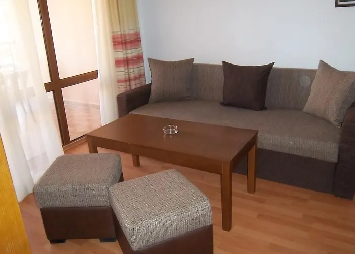 Apartmanhotel Efir Napospart